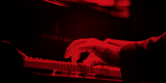 picture of hands playing the piano